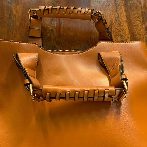 Handbag - Picture 2 of 6